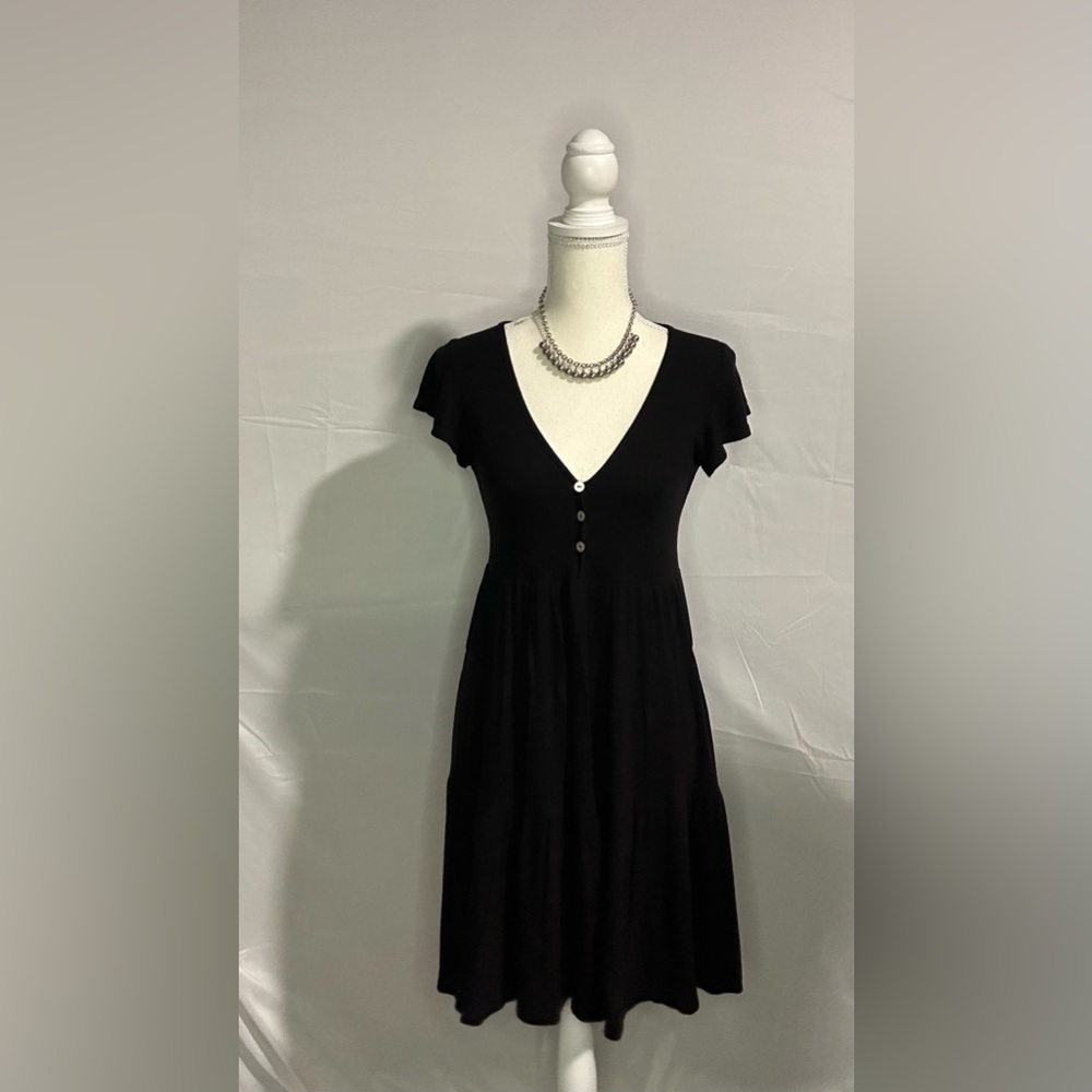 Dresses 2 for $15 or 3 for $20 (Mix & match) - Picture 1 of 6